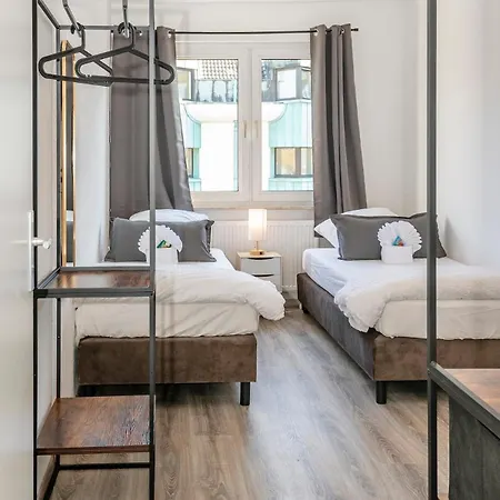 Zentrale 2-zi-wohnung - - Nahe Arena Apartmán *