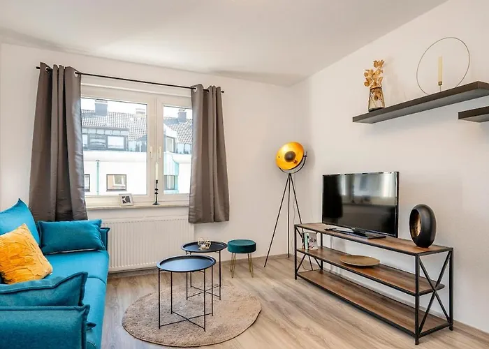 Zentrale 2-zi-wohnung - - Nahe Arena דירה *